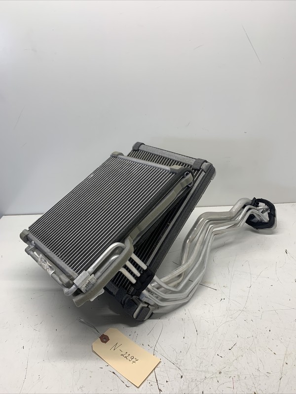 2018 2019 2020 Tesla 3 AC Evaporator Core HVAC Air Condenser 2297 M21