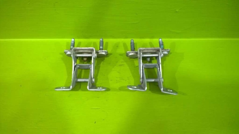 06 07 08 09 10 11 HHR LIFTGATE HATCH HINGE SET OEM 920-9