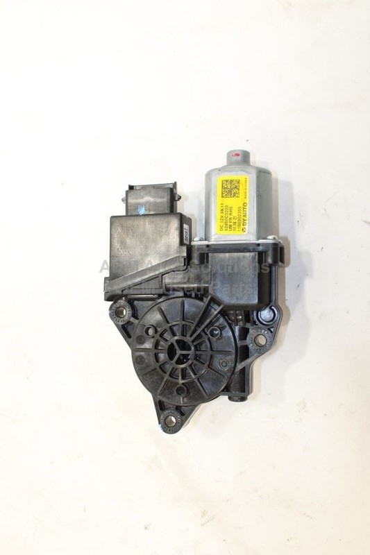 2016-20 KIA SORENTO Front Right Passenger Side Power Window Motor OEM 82460C5220