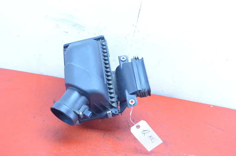 09-12 LINCOLN MKS 3.7L AIR INTAKE CLEANER FILTER BOX OEM