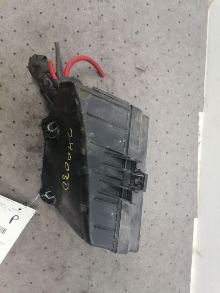 Fuse Box Engine Compartment Fits 15-19 GOLF 1289770