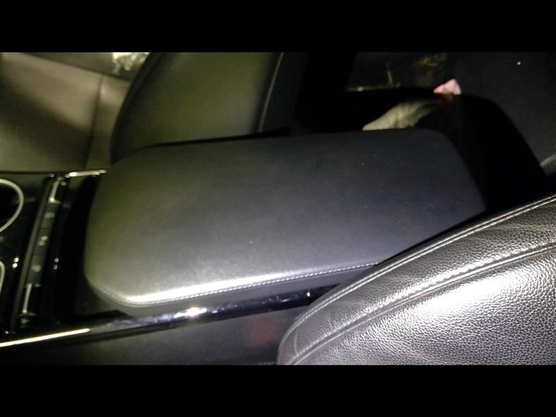 Armrest Lid Only Fits 18-20 STINGER 1016990