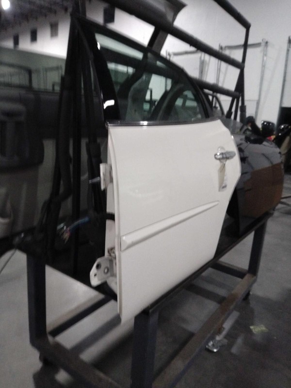 2005 Buick LaCrosse Left Rear Door White OEM 4DR 62000 Miles 309119