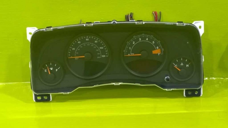 14 JEEP COMPASS 2.0L AT SPEEDOMETER CLUSTER 152K MILES OEM 2988-1