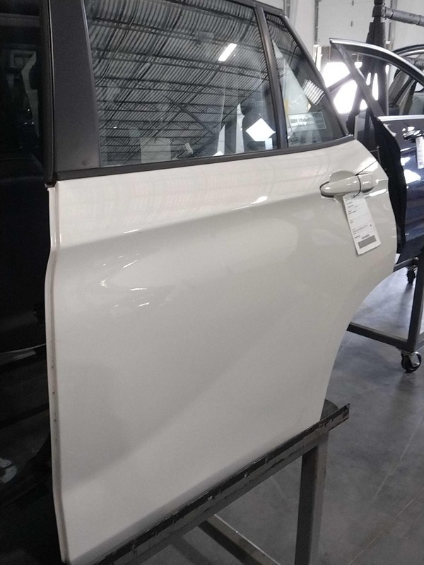 2015 BMW X1 Left Door White OEM 312912 4DR SUV 52000 Miles