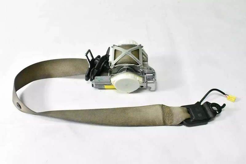 08-14 Mercedes W204 C300 C250 C350 Front Right Passenger Seat Belt Gray OEM
