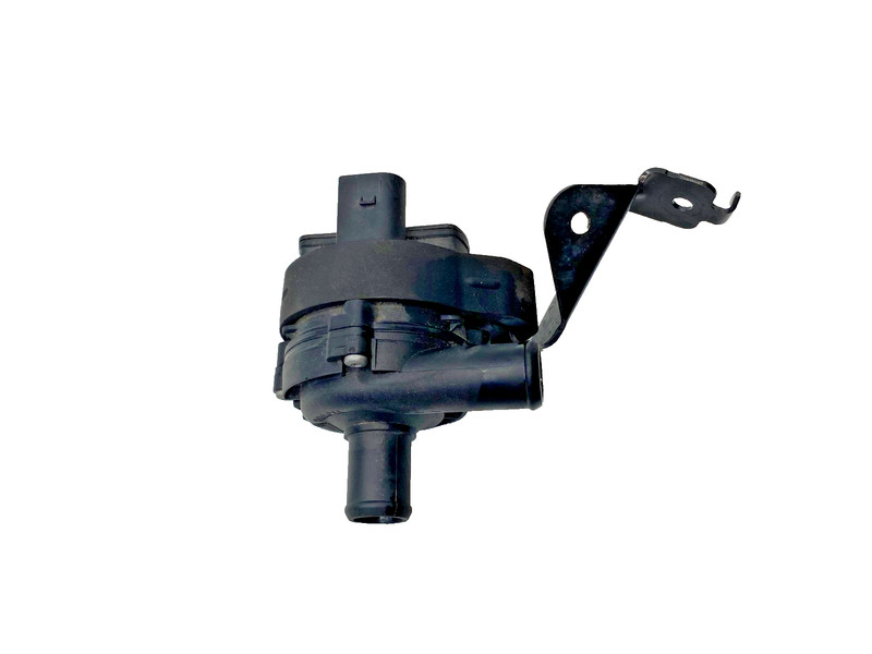 15-18 MERCEDES C300 W205 ENGINE AUXILIARY COOLANT COOLING WATER PUMP OEM #A0.67