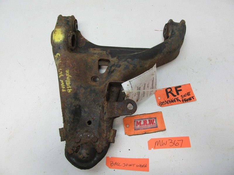 CONTROL ARM FRONT LOWER R 95 96 97 98 99 4X4 S10 BLAZER S15 JIMMY BRAVADA SONOMA