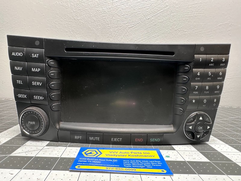 Mercedes W211 COMMAND HEAD UNIT DISPLAY NAVIGATION RADIO CD DRIVE OEM 2118203097