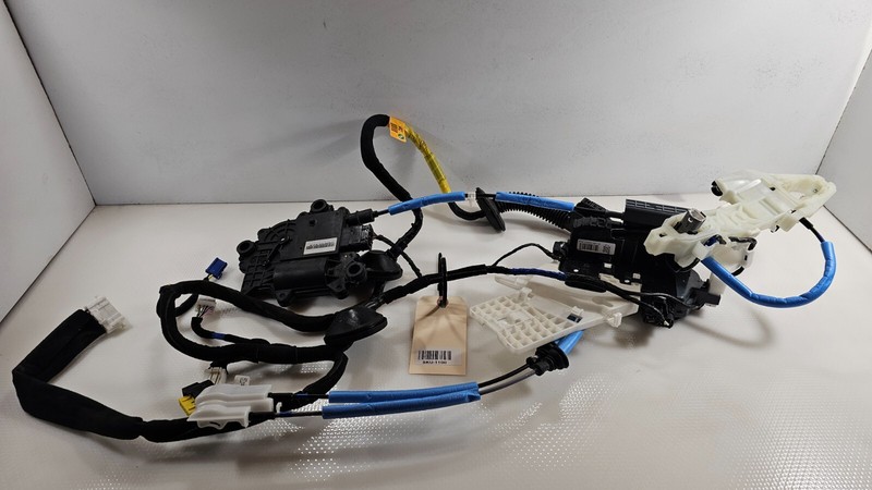 2017-2019 GENESIS G90 OEM REAR RIGHT PASSENGER DOOR SOFT LOCK LATCH ACTUATOR SET