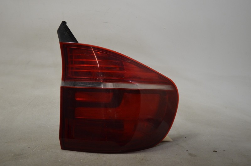 11-13 BMW E70 X5 REAR RIGHT PASSENGER SIDE OUTER TAIL LIGHT LAMP OEM