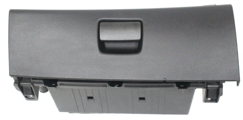 2014-2017 Chevy SS Sedan Glove Box Assembly USED OEM GM 92290142 *Damaged*
