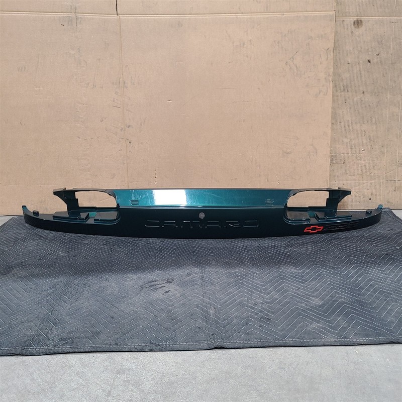 93-96 Camaro Z28 Rear Bumper Tail Light Finish Trim Valance Aa7335