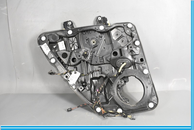 2011-2018 VW TOUAREG - REAR LEFT Window Regulator W/ Panel 7P6839755A