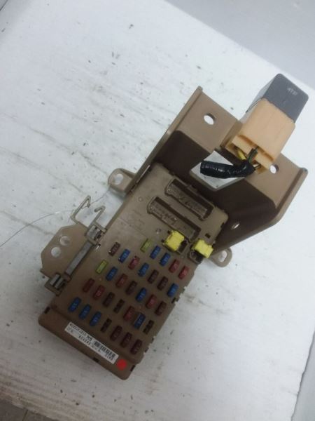 Cabin Fuse Junction Box 2016 Subaru Impreza 82201FJ210