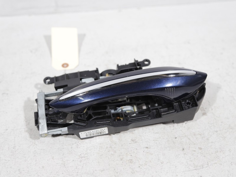 11 - 16 BMW 528I F10 SEDAN REAR RIGHT EXTERIOR DOOR HANDLE BRACKET BLUE A89 OEM