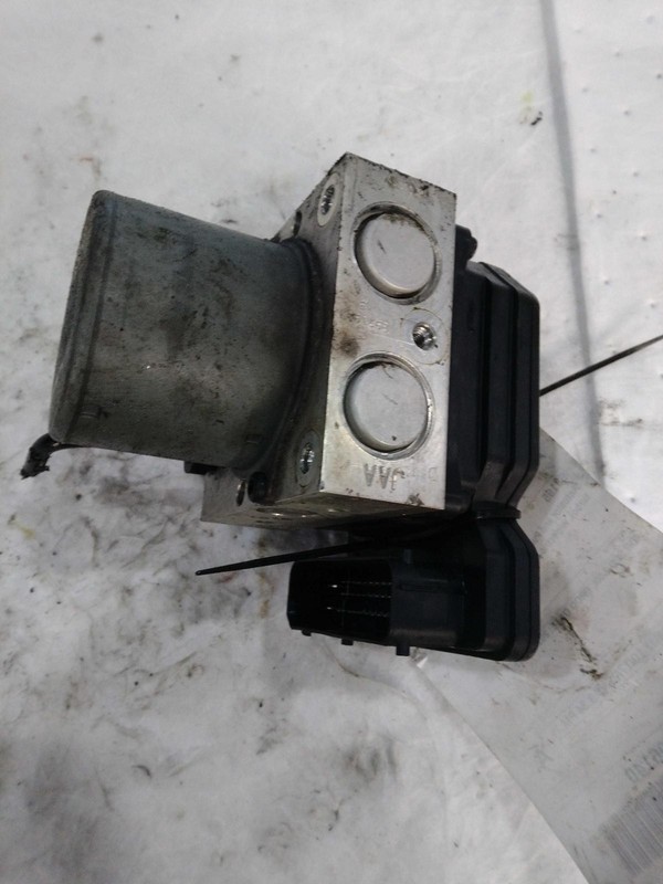 Used ABS Pump and Motor Assembly fits: 2015 Kia Optima Actuator and Pump Assembl