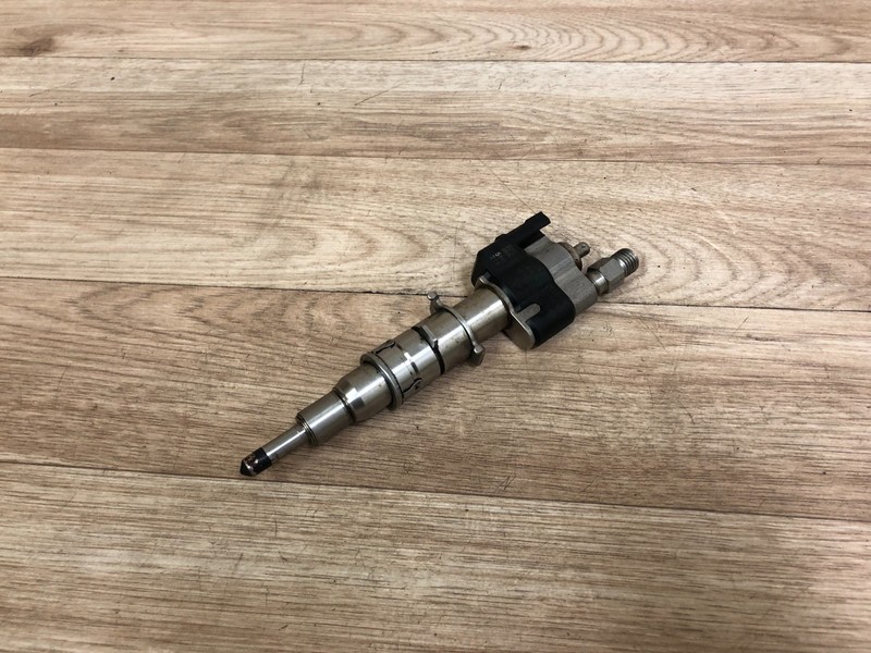 BMW 135 335 535 OEM ENGINE MOTOR HIGH PRESSURE FUEL INJECTOR N54 INDEX 11 G