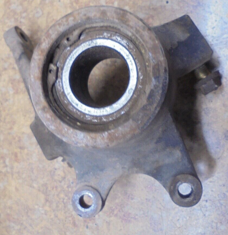 2009 Arctic Cat 550 ATV 4x4 EFI Left Front Wheel Hub Knuckle Mount Shaft Axle M2