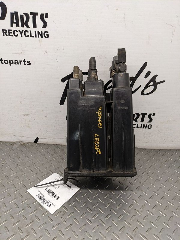 Nissan Juke 11-17 Sentra 13-19 Fuel Vapor Charcoal Canister OEM1185281