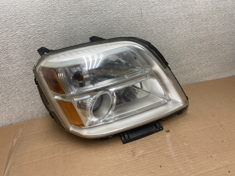 2010 to 2015 GMC Terrain Halogen Passenger Right Rh Side Headlight Oem AA8683 DW