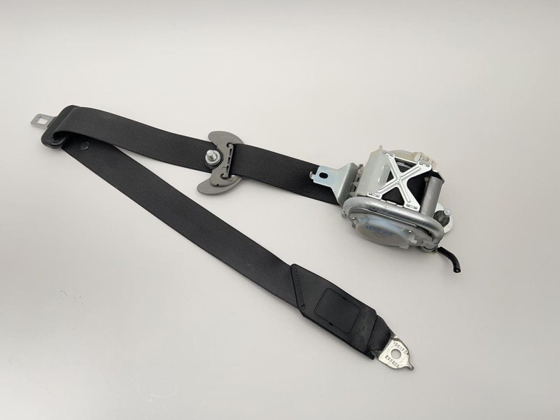13-17 HONDA ACCORD RIGHT FRONT SEAT BELT BLACK TC:-A-A 2.4L AT FWD 158K LX 63673