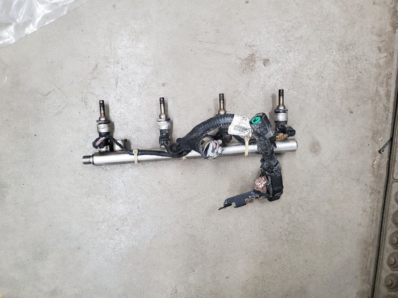 Fuel Injection Parts Fuel Injector 2.0L Fits 11-16 SPORTAGE 293754