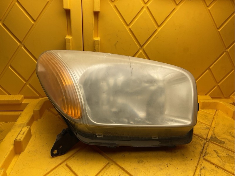 Passenger Right Headlight Excluding Sport Package Fits 01-03 RAV4 992388