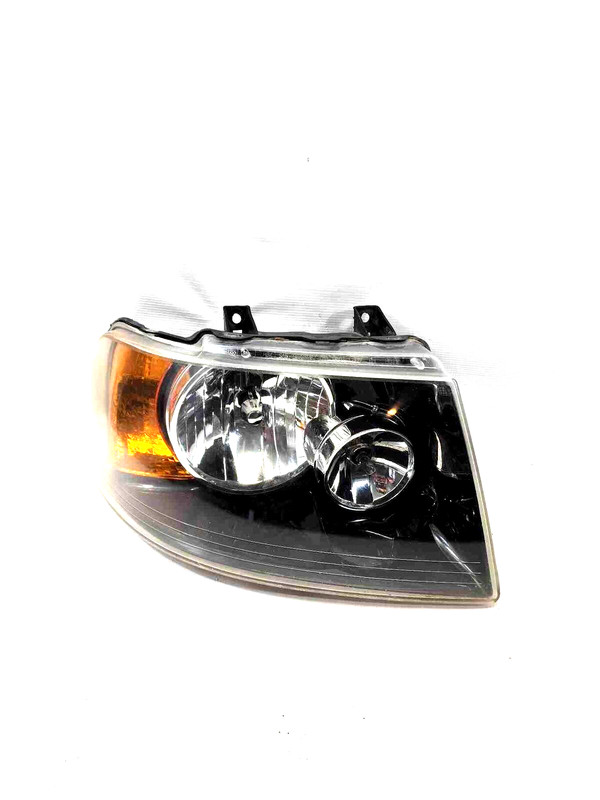 2005 Ford Expedition RH Passenger Side Headlamp Assembly 6l1Z13008BA