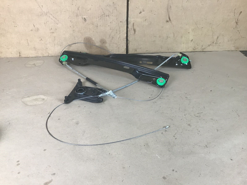 Mercedes C63 S W205 2015 Front Left Driver Door Window Regulator 15-20 :A