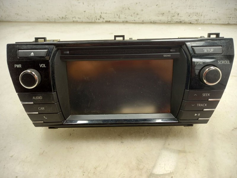14 15 16 TOYOTA COROLLA RADIO DISPLAY ASSEMBLY 100149
