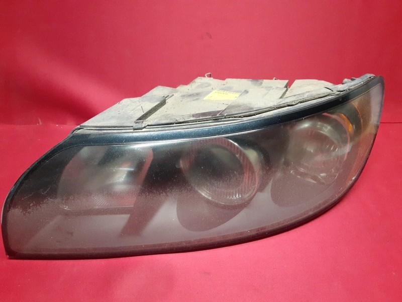 2004 - 2007 Volvo S40 05-07 V50 LEFT DRIVER Headlight Lamp HALOGEN 31335215