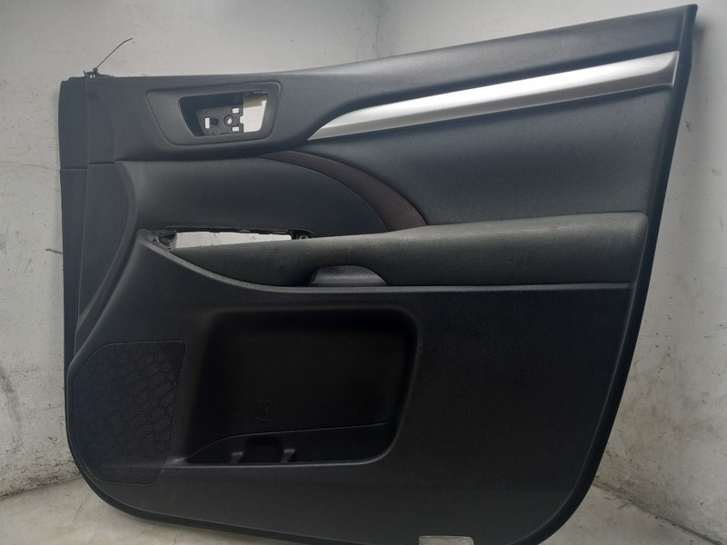 19 TOYOTA HIGHLANDR LE FRONT PASSENGER RIGHT DOOR PANEL CLOTH BLK-FB20
