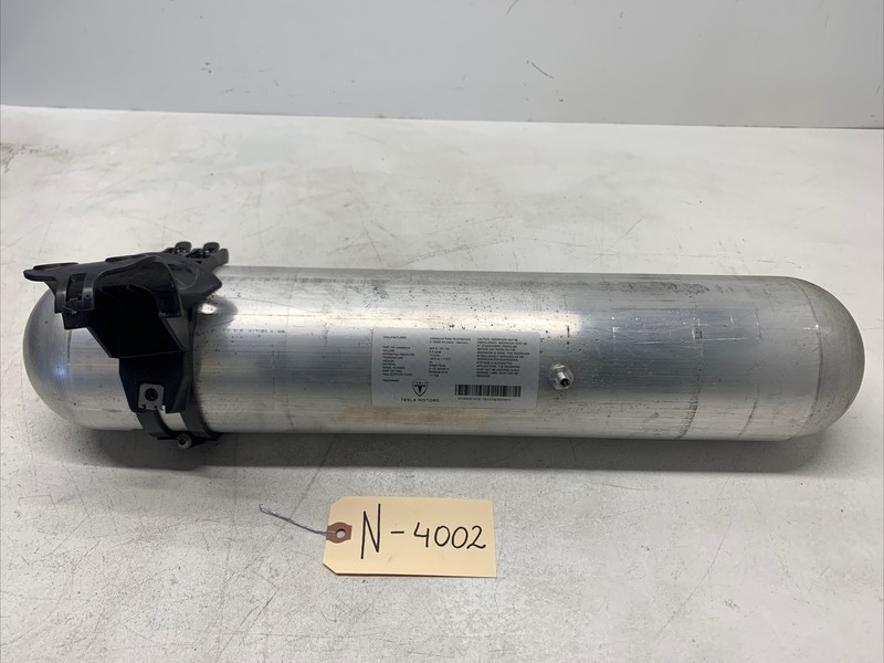 17-20 TESLA MODEL S AIR SUSPENSION PRESSURE ACCUMULATOR VACUUM TANK OEM 4002 S23