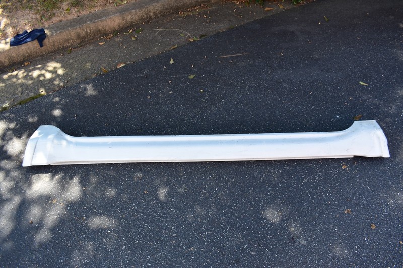 ROCKER MOLDING LEFT SIDE FACTORY OEM LOCAL PICKUP