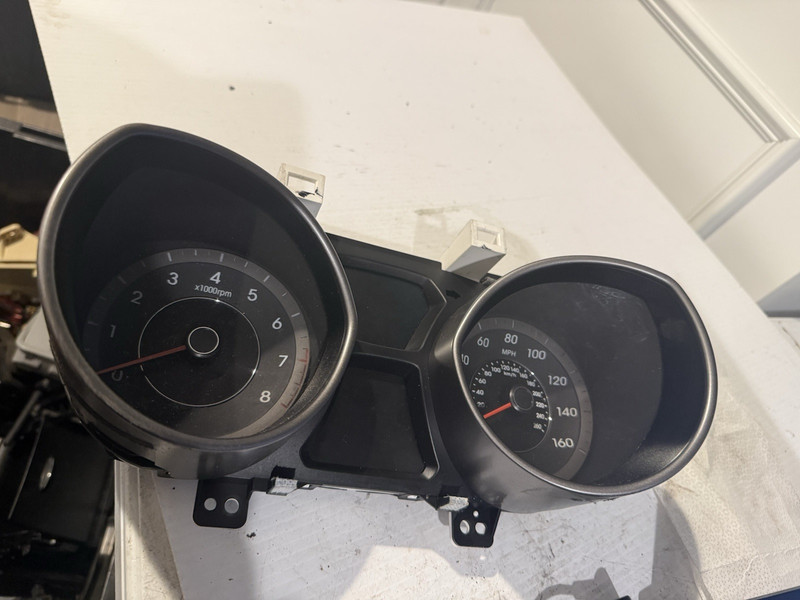 2013 HYUNDAI ELANTRA CLUSTER SPEEDOMETER 94001-3Y520 OEM MILES 208,868