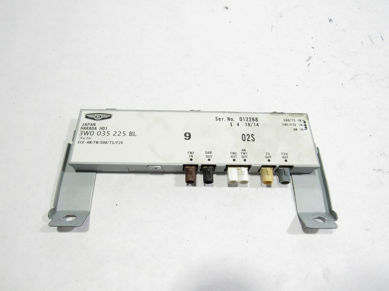 12-18 Bentley Continental GT W12 2015 Antenna Amplifier Control Module Unit ;:A