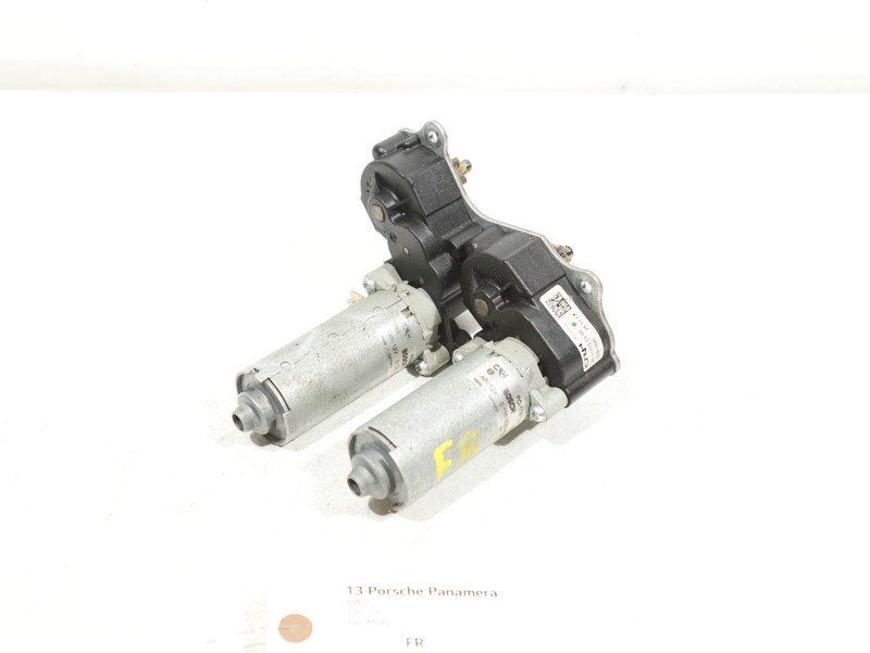 2010-2016 PORSCHE Panamera Front RIGHT Side Seat Adjustment Power Motor OEM 94K