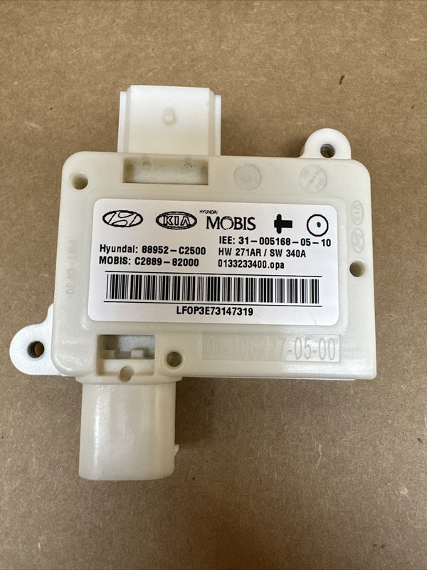 2015 - 2019 Hyundai Sonata Front Passenger Seat Control Module OEM 88952-C2500