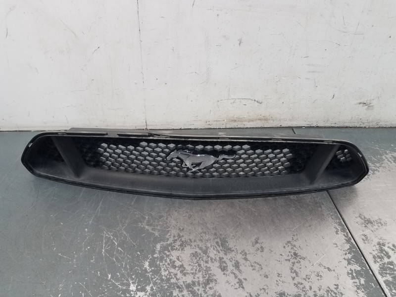 2016 Ford Mustang GT Front Upper Grill / Emblem #3517 F5