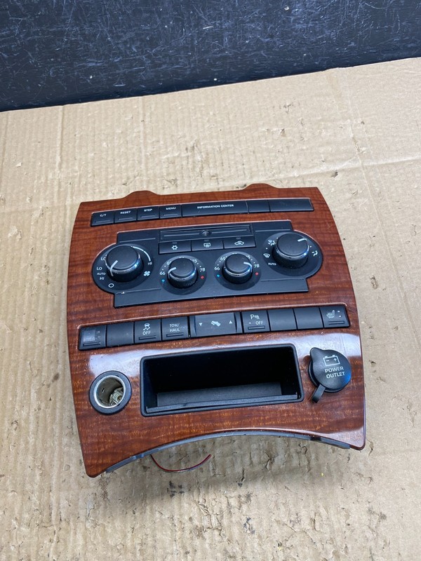 2005 to 2007 Jeep Commander Grand Cherokee A/C Climate Control Bezel AD1914 DG