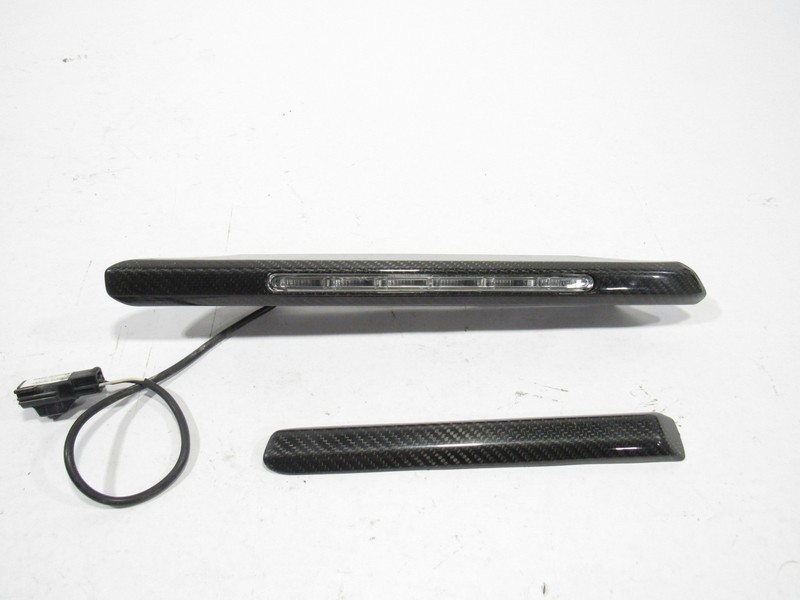 14-18 Aston Martin Vanquish 2014 Left Fender Turn Signal Door Molding Carbon Y2