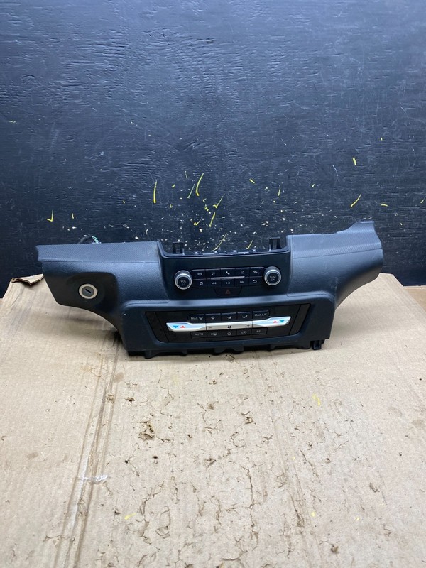 2020 to 2023 FordExplorer Radio Climate Control Panel Trim Oem X6164 DG