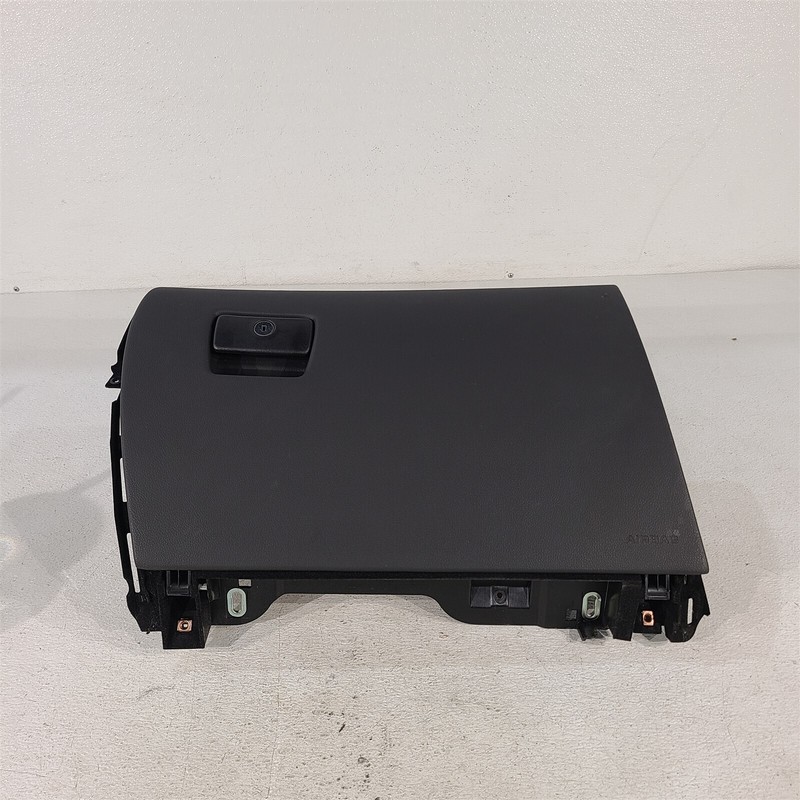 16-19 Cadillac ATS-V Glove Box Glovebox Aa7272
