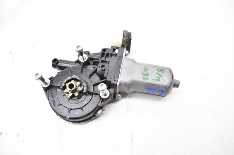 2010-2015 LEXUS IS250 CONVERTIBLE TOP MOTOR DRIVER LEFT REAR 476044-10040