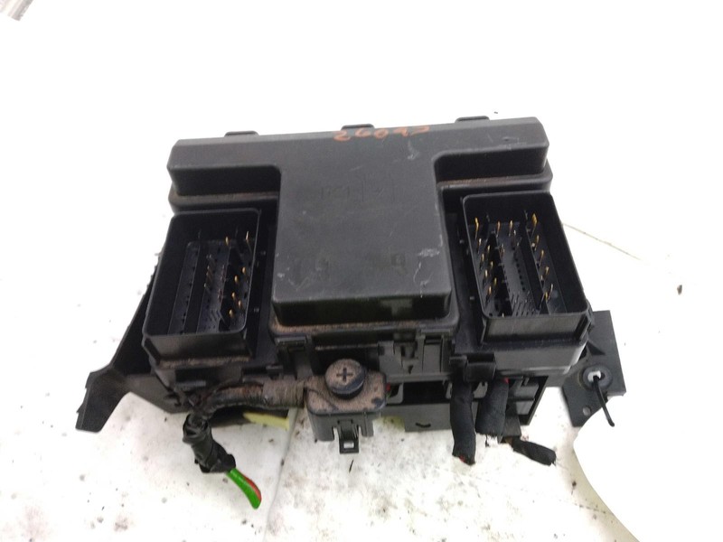 Used Fuse Box Engine fits: 2016 Ford Edge LH engine compartment w/bumper mounted