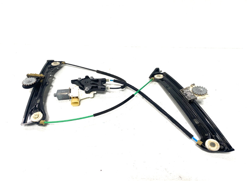 14-16 BMW 428I F32 FRONT RIGHT WINDOW REGULATOR & MOTOR OEM #A0.40