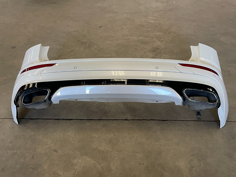 18 19 20 21 22 Volvo XC60 Rear Bumper Cover Panel W/PDC Sensors White 1603 OEM