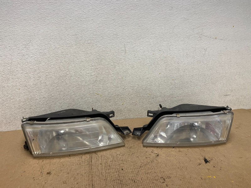 1997 to 1999 Nissan Maxima Left+Right Side Headlights Halogen OEM Q2911 DW