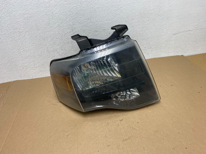 2007 to 2014 Ford Expedition Right Passenger RH side Headlight Halogen AD6422 DW